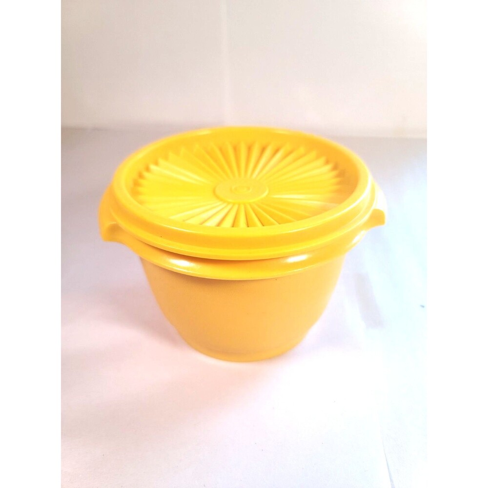 Vintage Tupperware Yellow Servalier Container 886-5